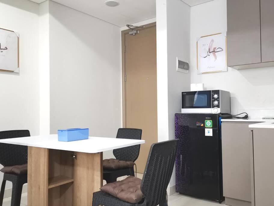 Pik Family 2 Bedroom, 5 Beds & Balcony Best View Jakarta Exterior photo