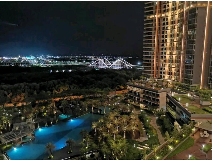 Pik Family 2 Bedroom, 5 Beds & Balcony Best View Jakarta Exterior photo