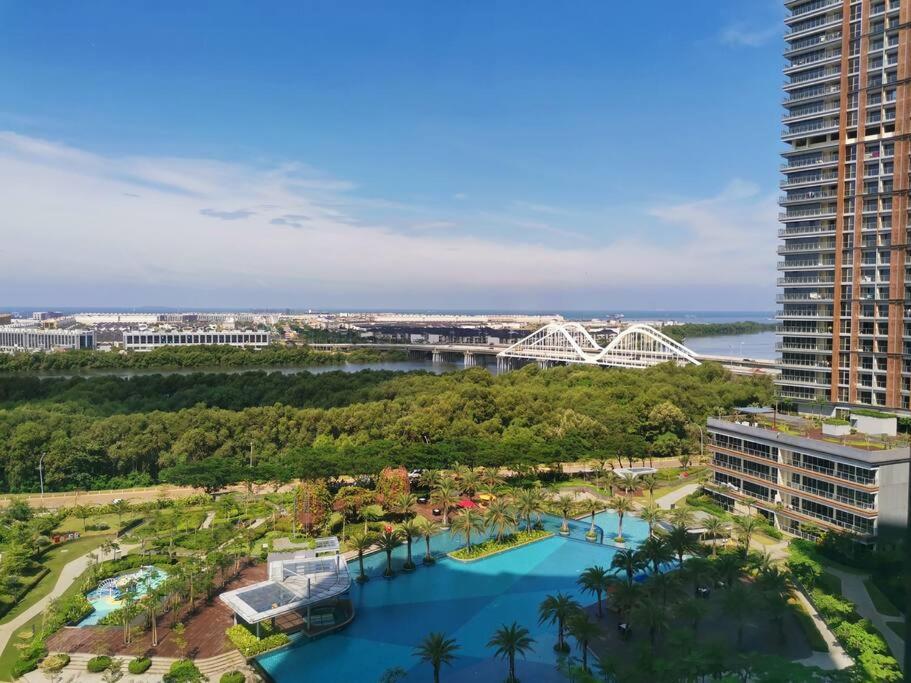 Pik Family 2 Bedroom, 5 Beds & Balcony Best View Jakarta Exterior photo